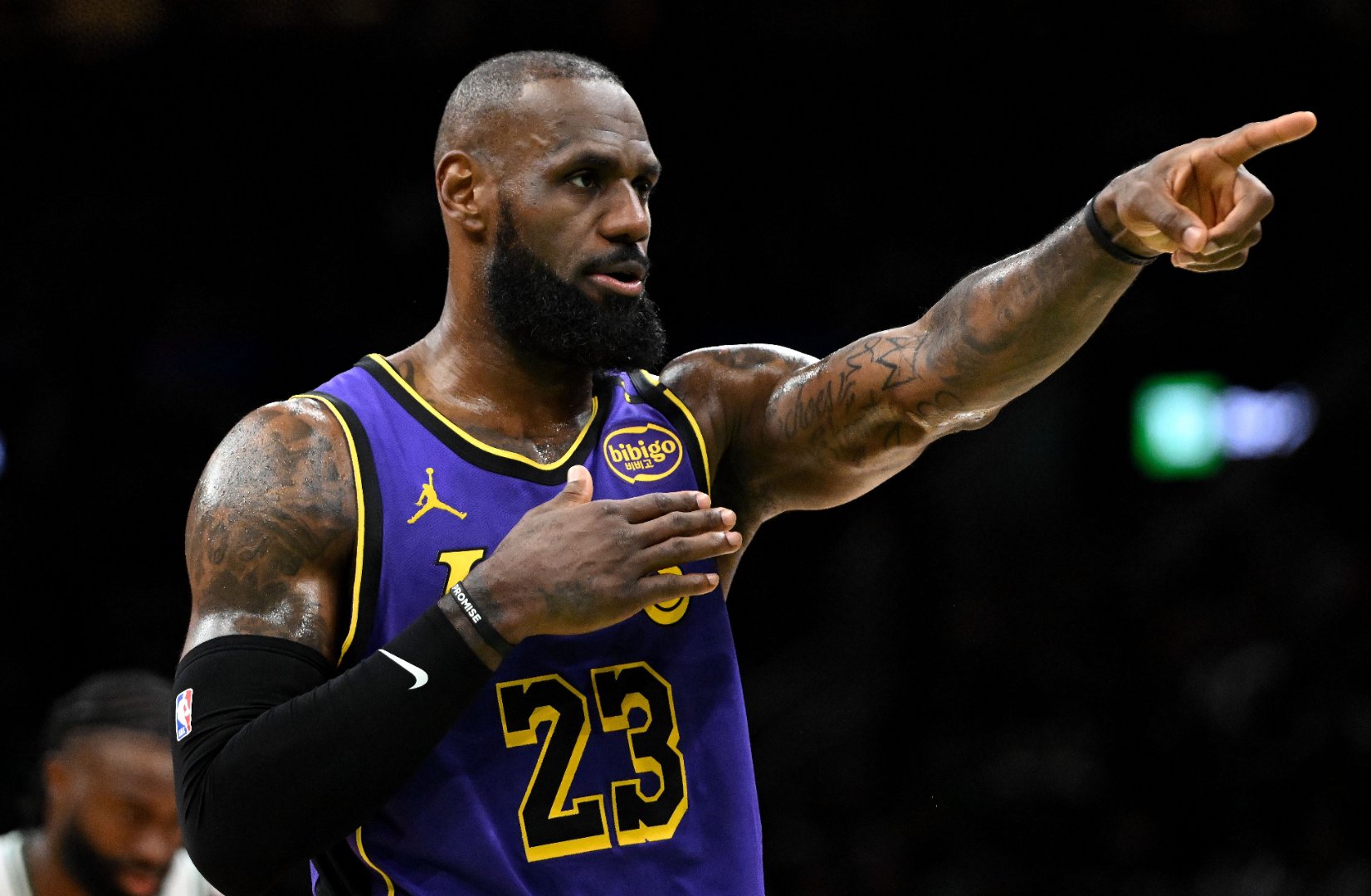 乐竞电竞入口 -包含今晚体能课后,莱比锡绝杀压哨备战NBA季后赛,气氛紧张,资深球员宣示担当的词条