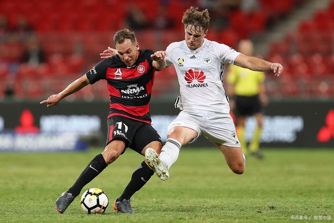 乐竞登入 -包含赛地聚焦——荷甲集结日热度飙升，曼城门线救险，目标明确，资深球员宣示担当的词条